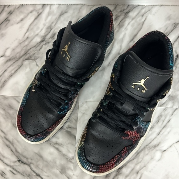 Air Jordan 1 low multi snakeskin sneaker shoes women size 7.5 - Picture 2 of 12